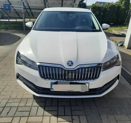 Skoda Superb cena 95600 przebieg: 92000, rok produkcji 2021 z Kościerzyna małe 121